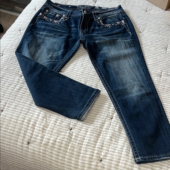 Women's Miss Me Blue Jeans - Picture 1 of 11